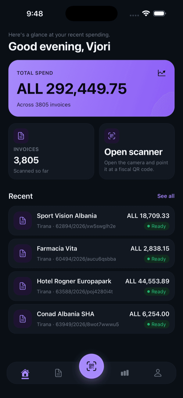 The FiskalScan home screen on iPhone showing total spend and the most recent invoices.